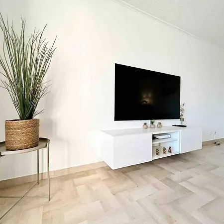 Le Maeva : 4 Prs, Clim, Garage, Piscine Antibes