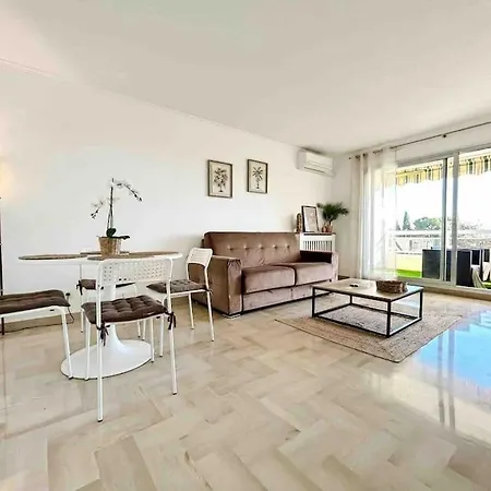 Apartment Le Maeva : 4 Prs, Clim, Garage, Piscine Antibes